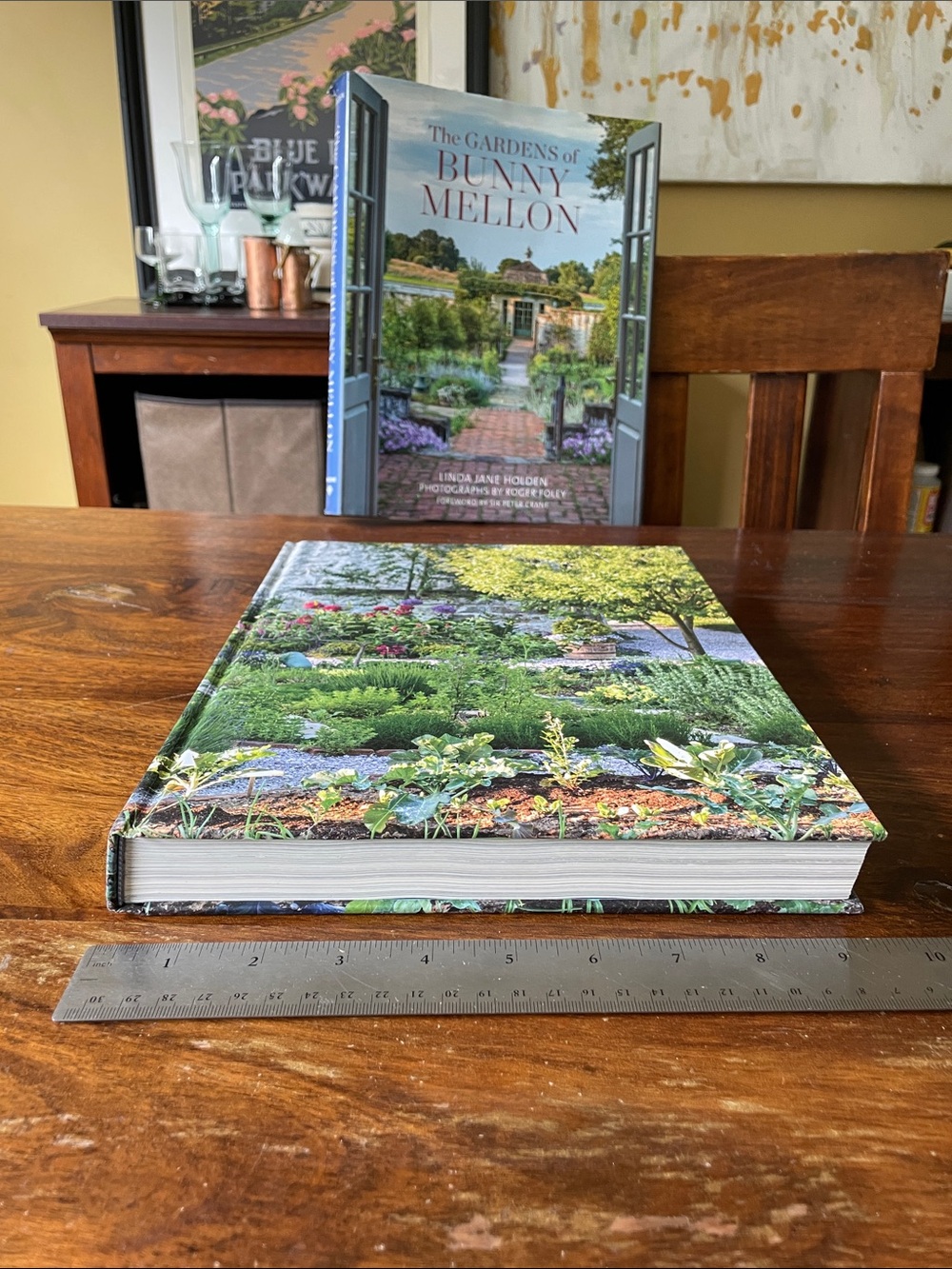 The Gardens of Bunny Mellon – Coffee Table Garden Book (Pink Title) - Picture 12 of 16